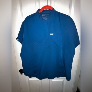 Figs Caribbean Blue Scrubs
XL Zamora high waisted regular joggers
XL Montex top